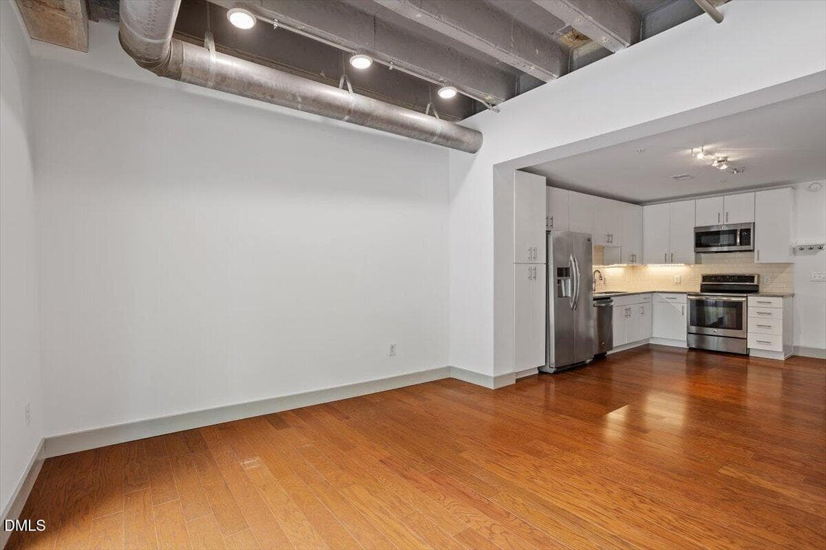14-1300 St Marys St unit 207 [3006833]_1 - 1300 Saint Marys Street 207, Raleigh, NC 27605, Raleigh