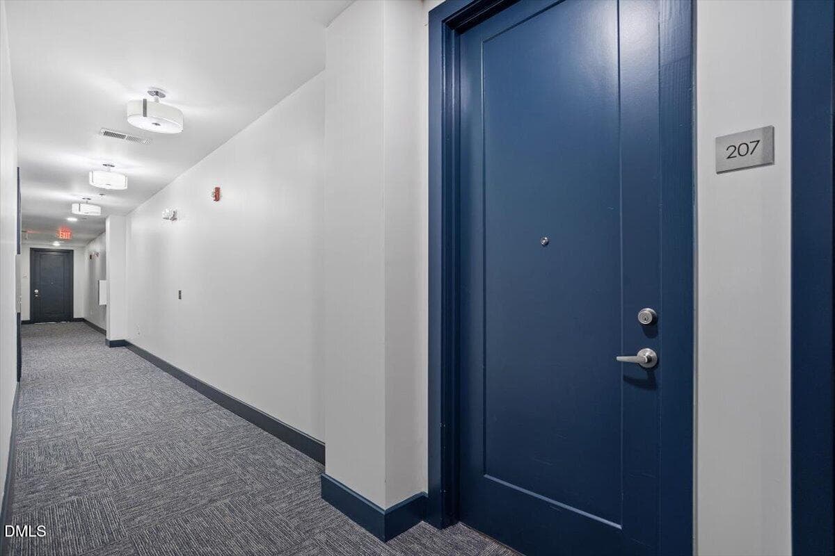 25-1300 St Marys St unit 207 [3006833]_2 - 1300 Saint Marys Street 207, Raleigh, NC 27605, Raleigh