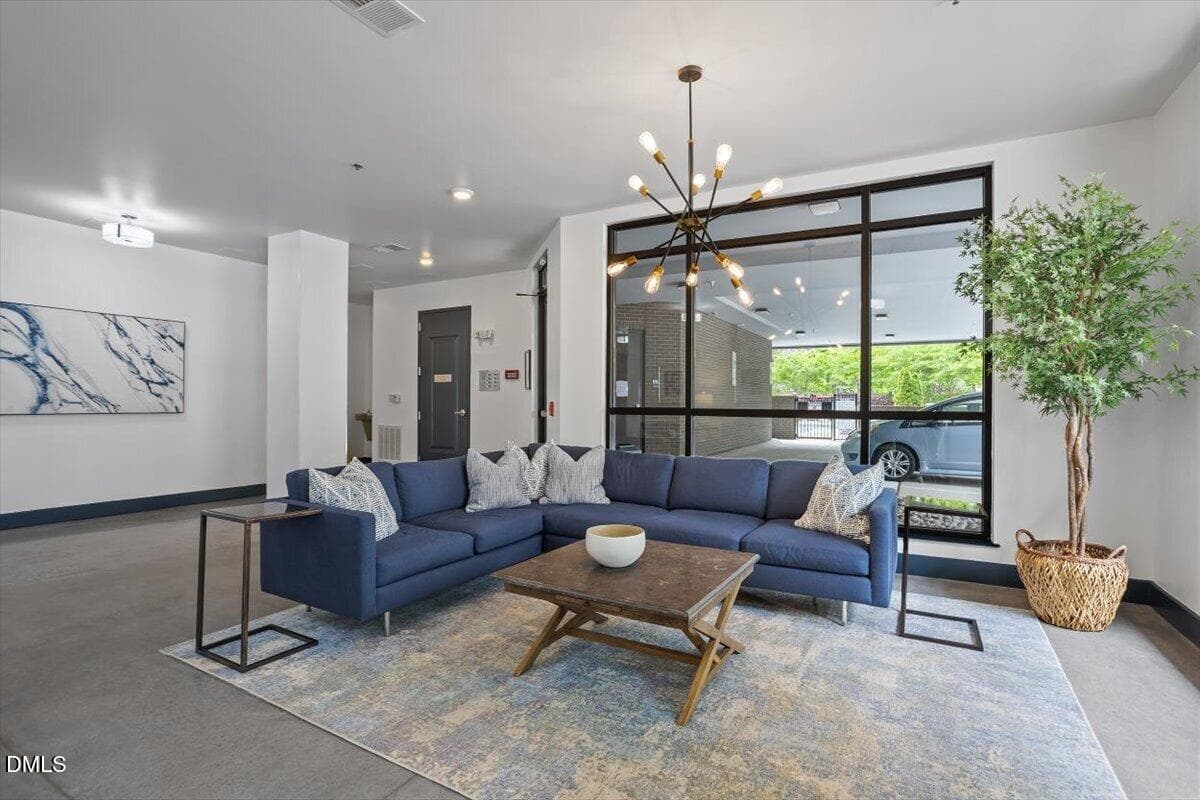 28-1300 St Marys St unit 207 [3006833]_2 - 1300 Saint Marys Street 207, Raleigh, NC 27605, Raleigh