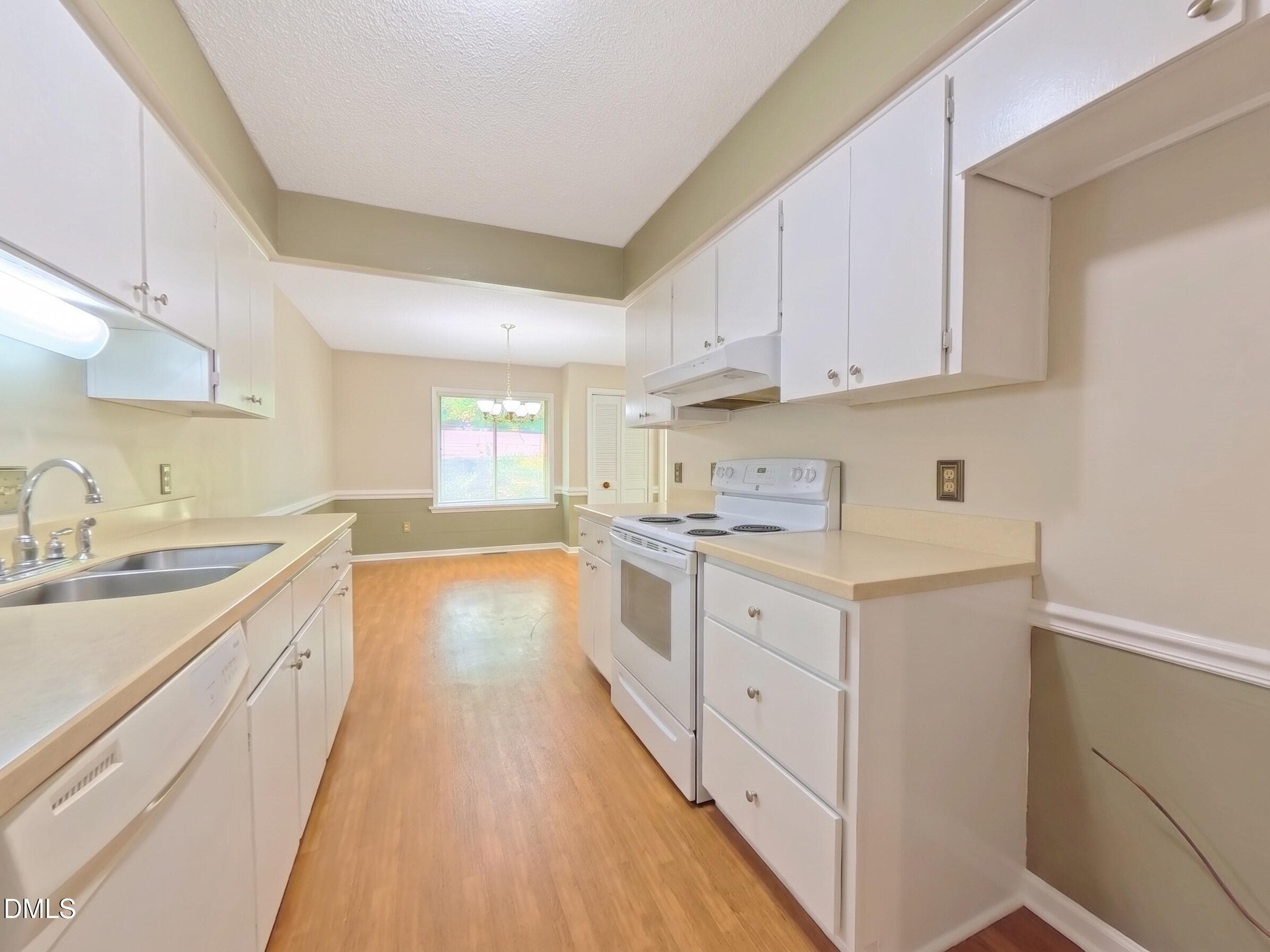 kitchen 2 trim ai - 5867 Branchwood Road, Raleigh, NC 27609, Raleigh