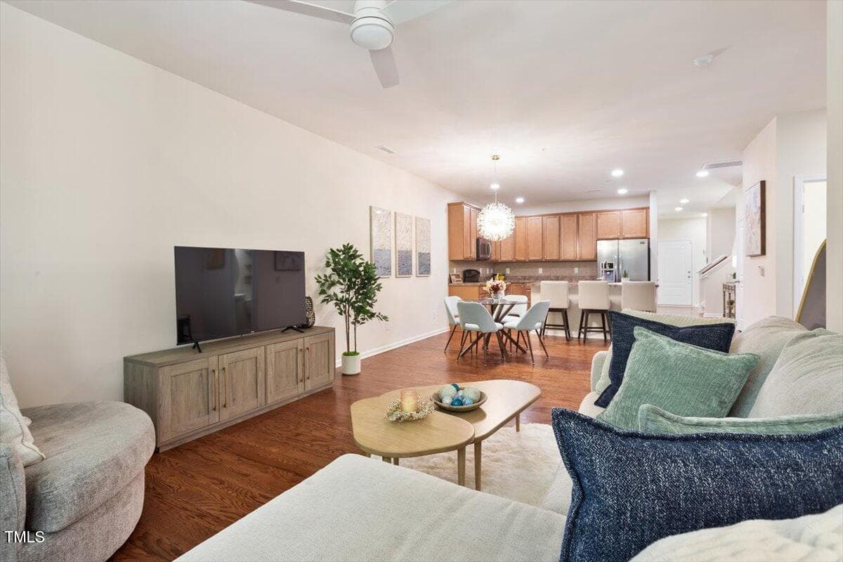 19-120 Ransomwood Dr [2391918]_19 - 120 Ransomwood Drive, Apex, NC 27539