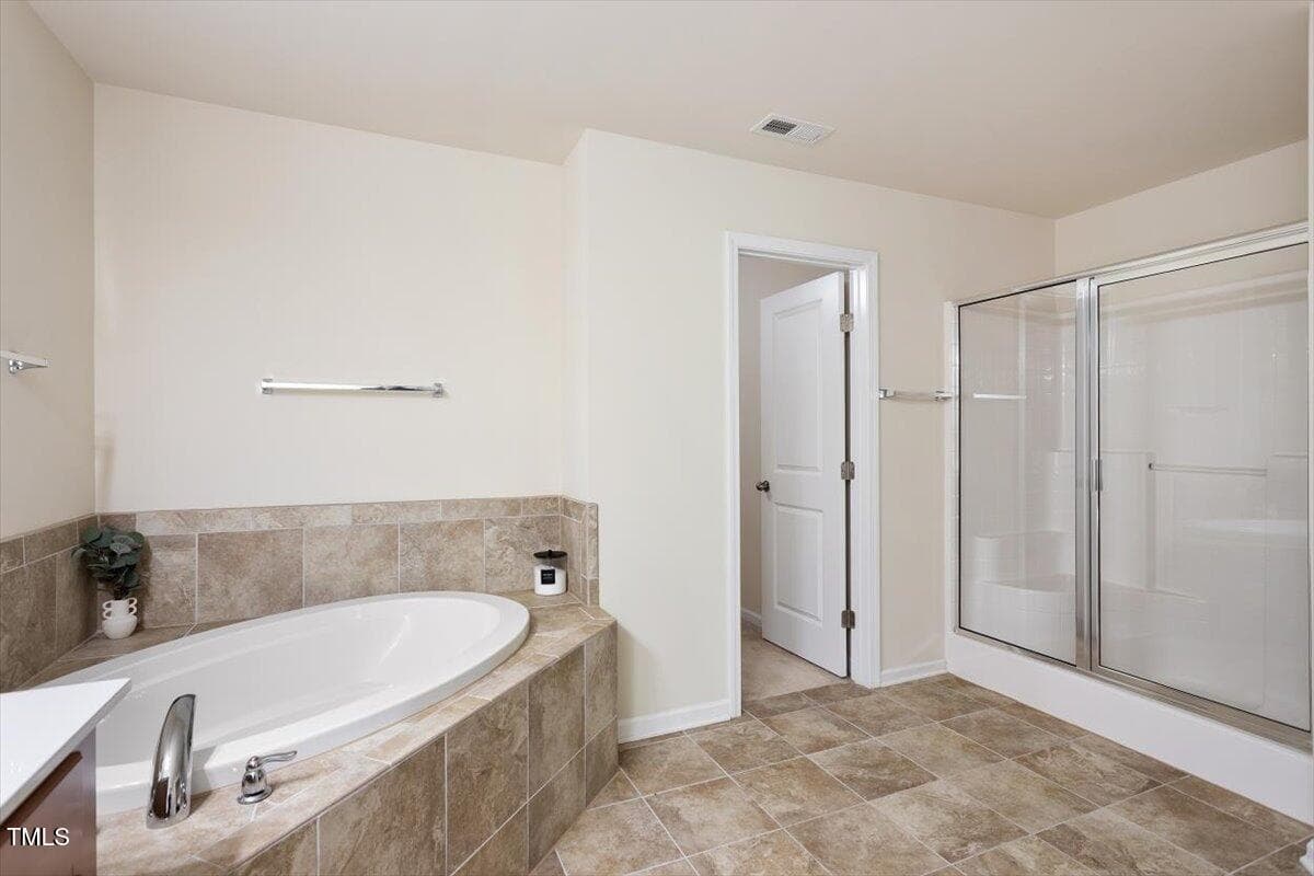 28-120 Ransomwood Dr [2391918]_28 - 120 Ransomwood Drive, Apex, NC 27539