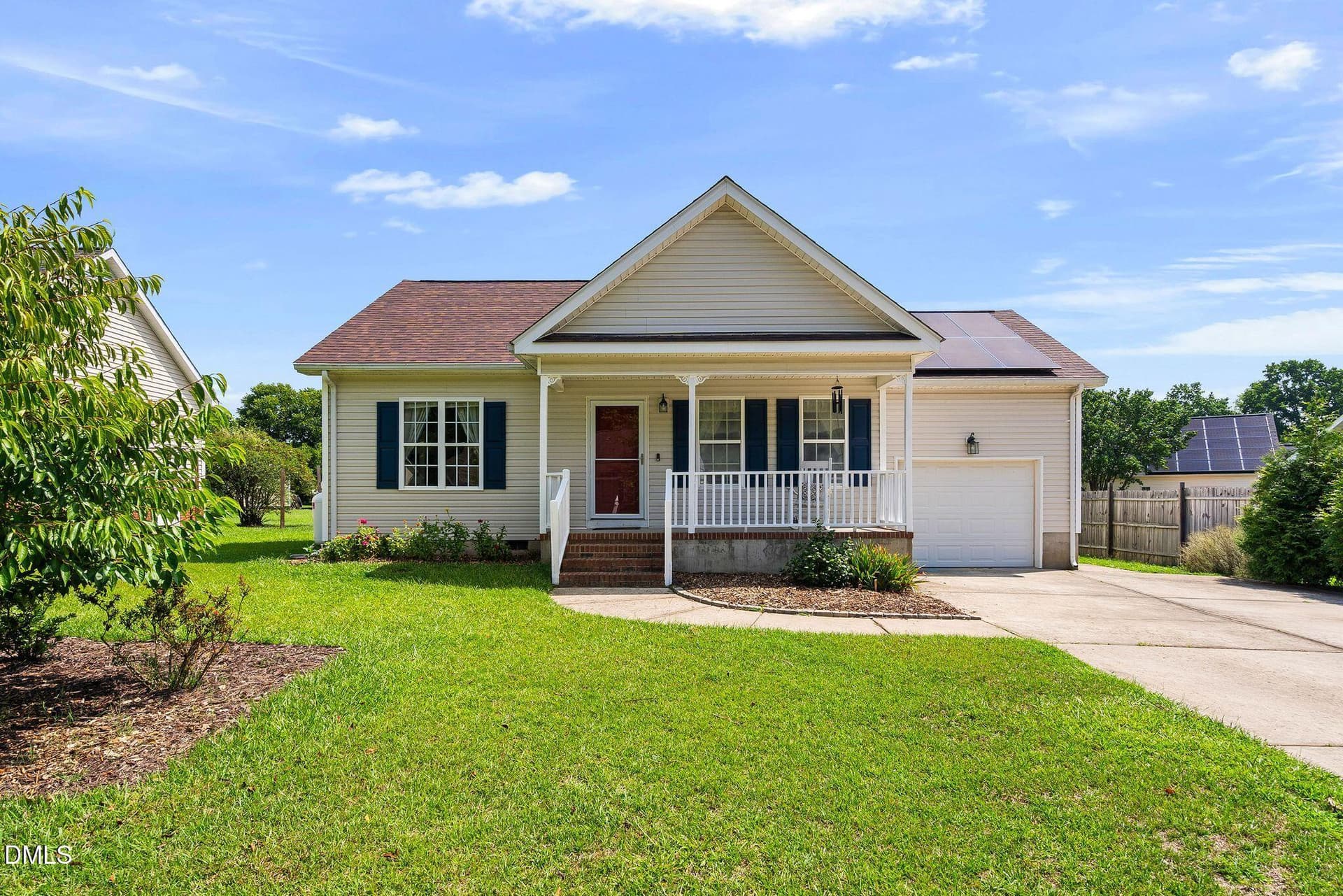 2-Exterior-Front-211_Courtland_Drive_Lym - 211 Courtland Drive, Angier, NC 27501