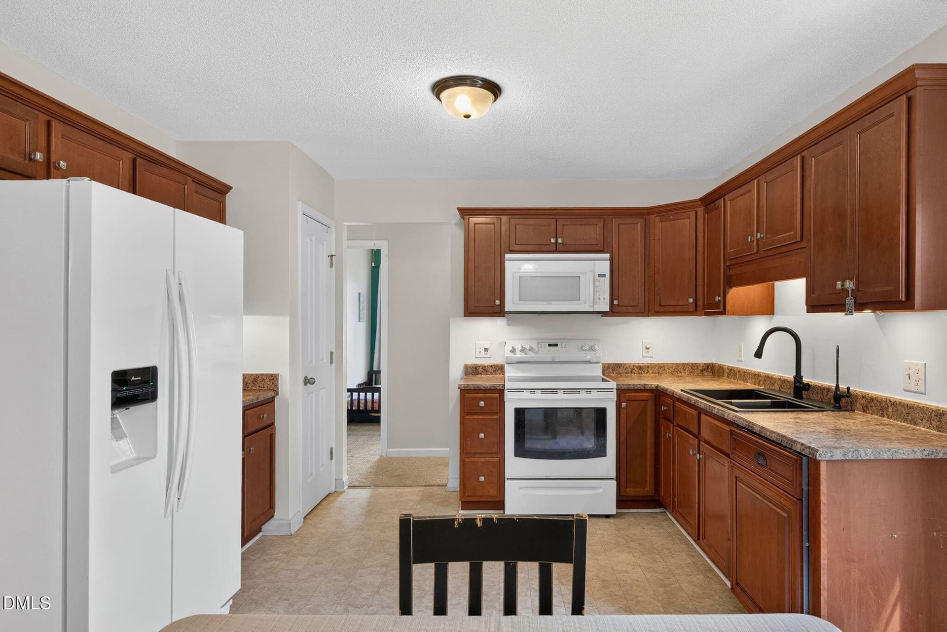 12-Kitchen-211_Courtland_Drive_Lyman_Rea - 211 Courtland Drive, Angier, NC 27501
