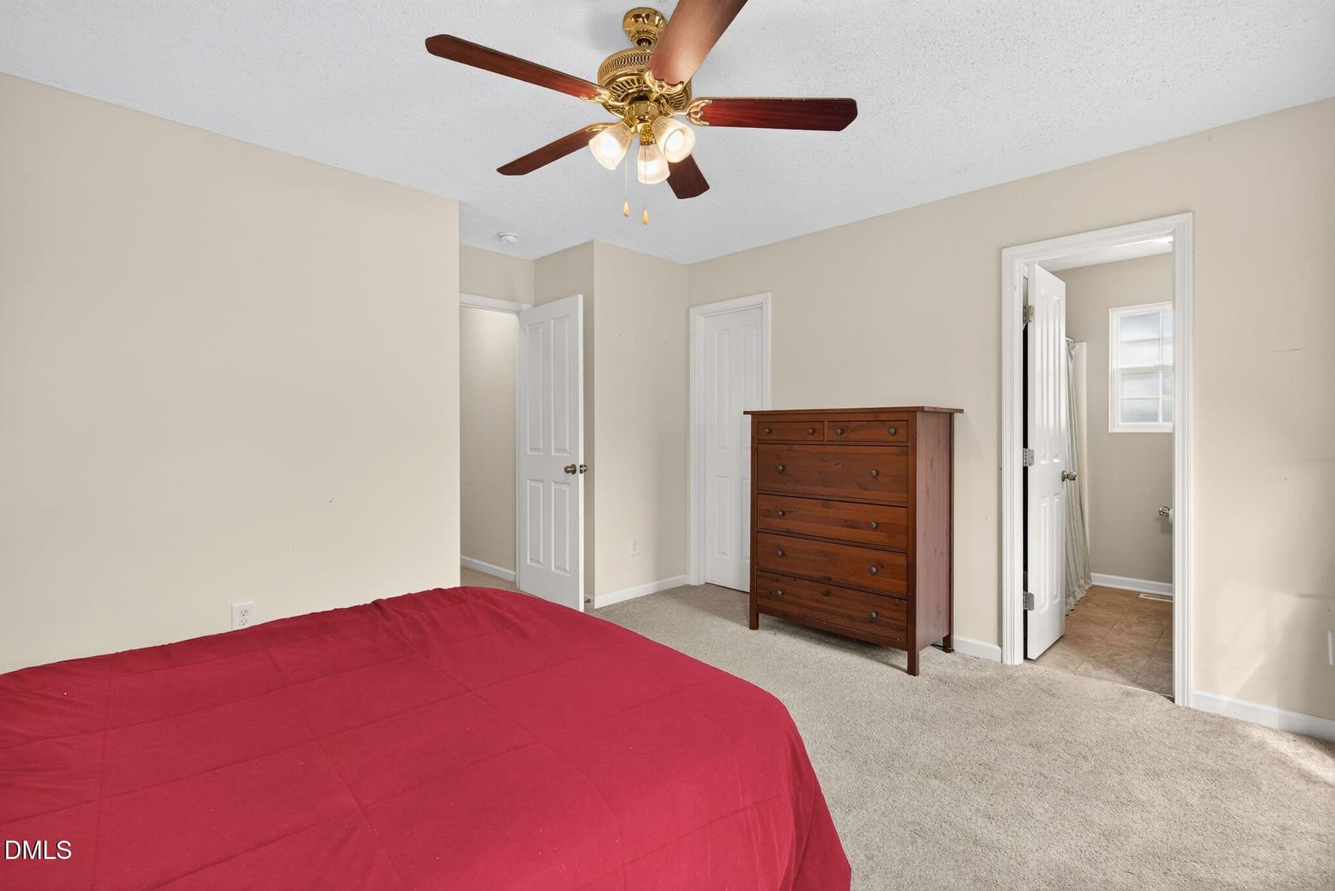 18-Primary_Suite-211_Courtland_Drive_Lym - 211 Courtland Drive, Angier, NC 27501