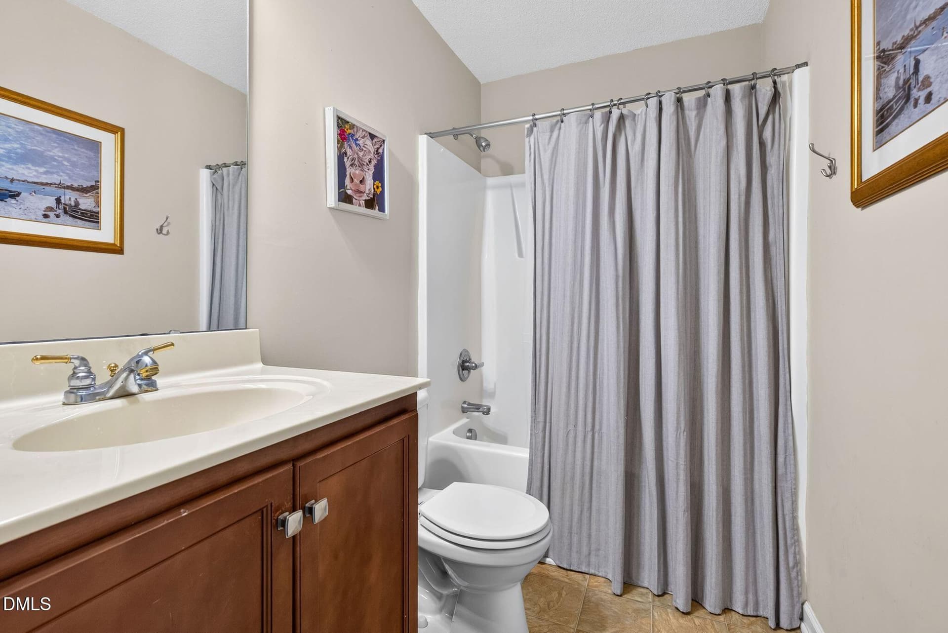 28-Hall_Bathroom_211_Courtland_Drive_Lym - 211 Courtland Drive, Angier, NC 27501