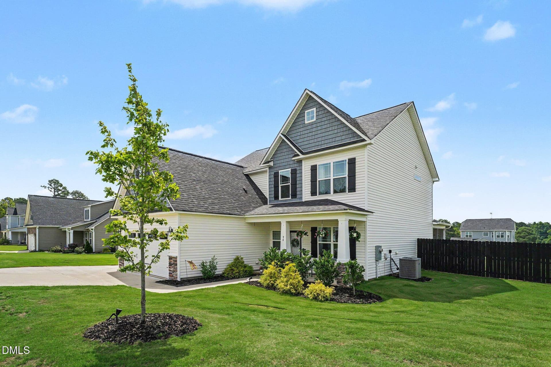 Pretty Landscaping - 96 Looping Horse Circle, Angier, NC 27501