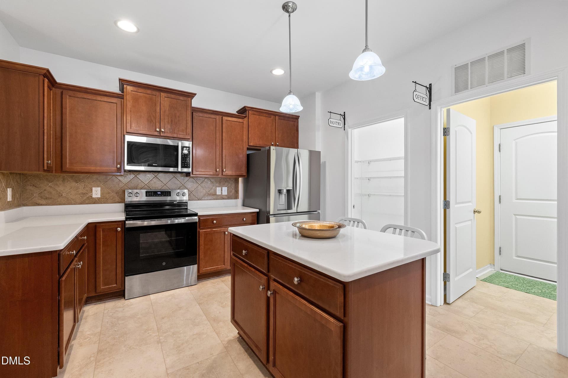 Kitchen - 817 Edgeware Way, Wake Forest, NC 27587