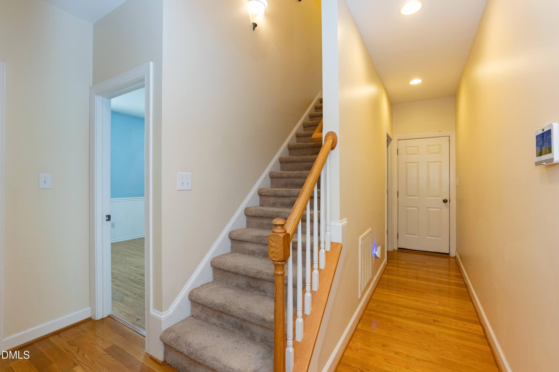 Stairs 01 - 2948 Dargan Hills Drive, Wake Forest, NC 27587