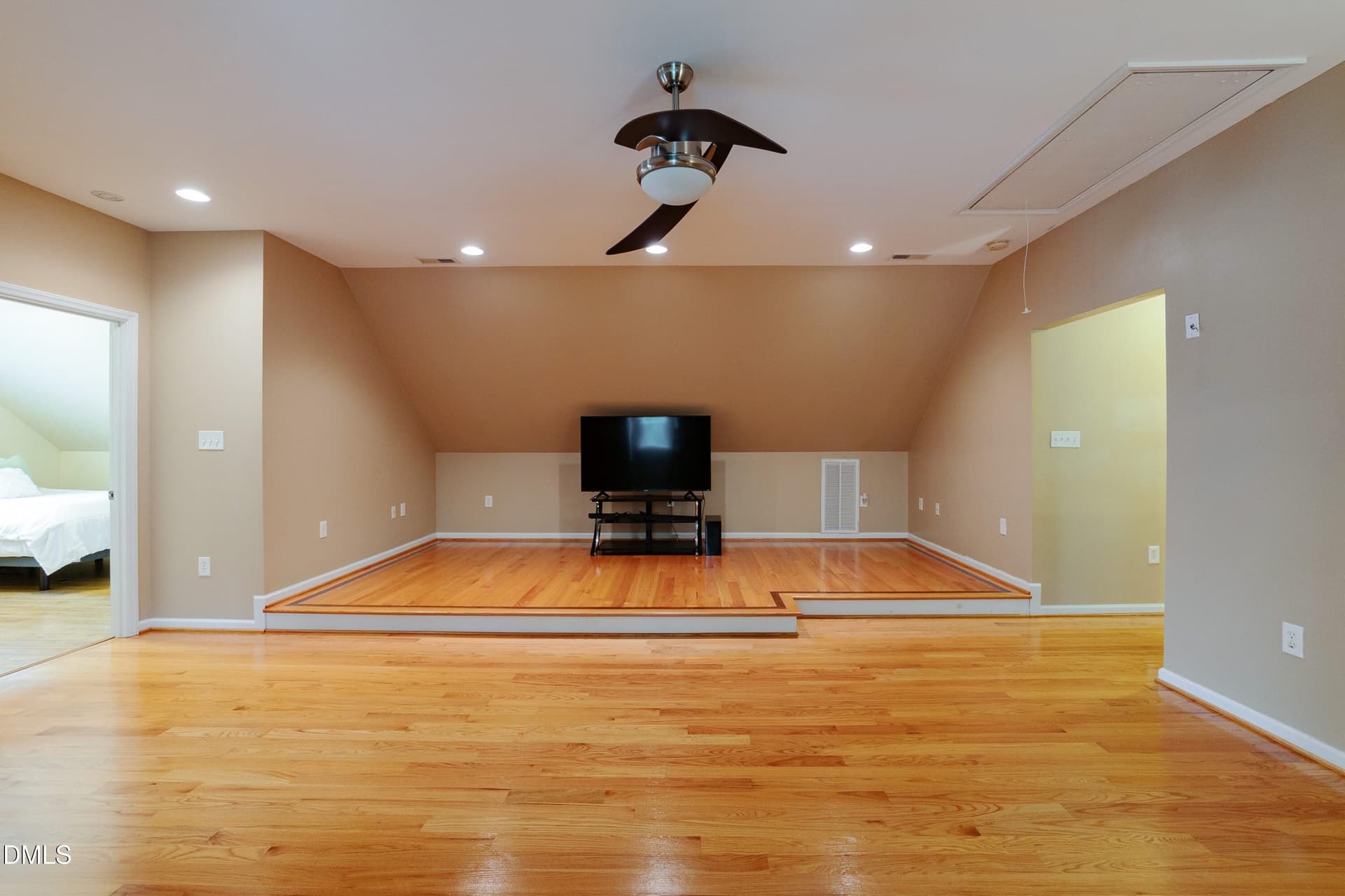 Theater 03 - 2948 Dargan Hills Drive, Wake Forest, NC 27587
