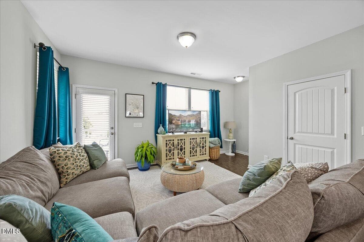 06-2A1A3271 - 6629 Perry Creek Road, Raleigh, NC 27616, Raleigh