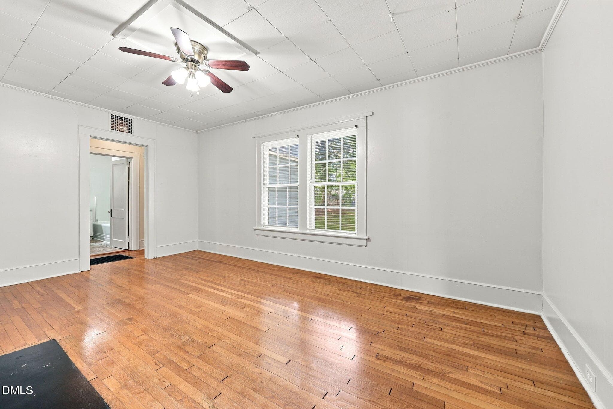 Living Room - 820 W Knox Street, Durham, NC 27701, Durham