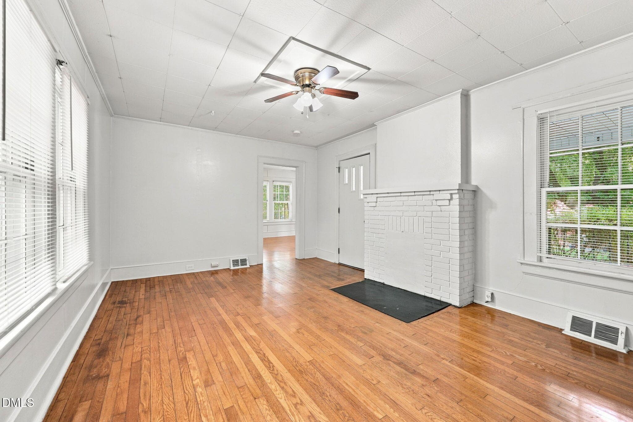 Living Room - 820 W Knox Street, Durham, NC 27701, Durham