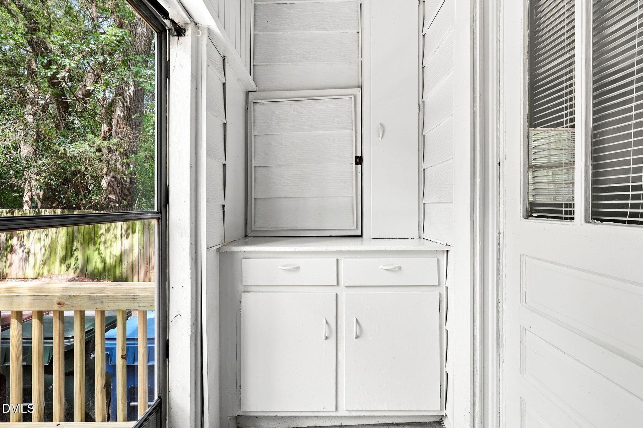 Mud Room - 820 W Knox Street, Durham, NC 27701, Durham