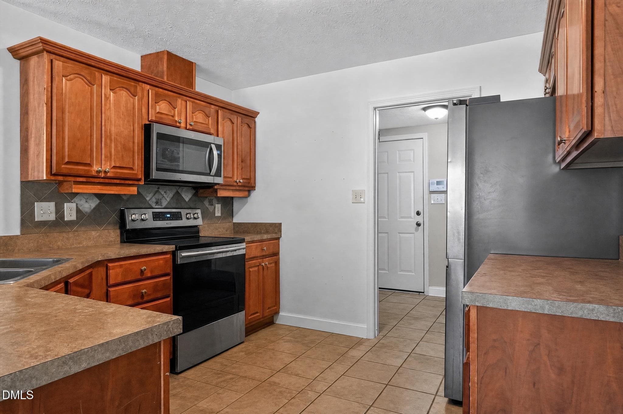 saleswise-declutter-1784754024483 - 545 Colonial Hills Drive, Lillington, NC 27546