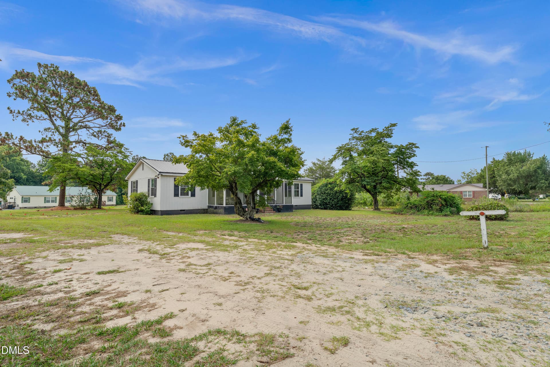2-DSC00409 - 10027 Garland Highway, Clinton, NC 28328