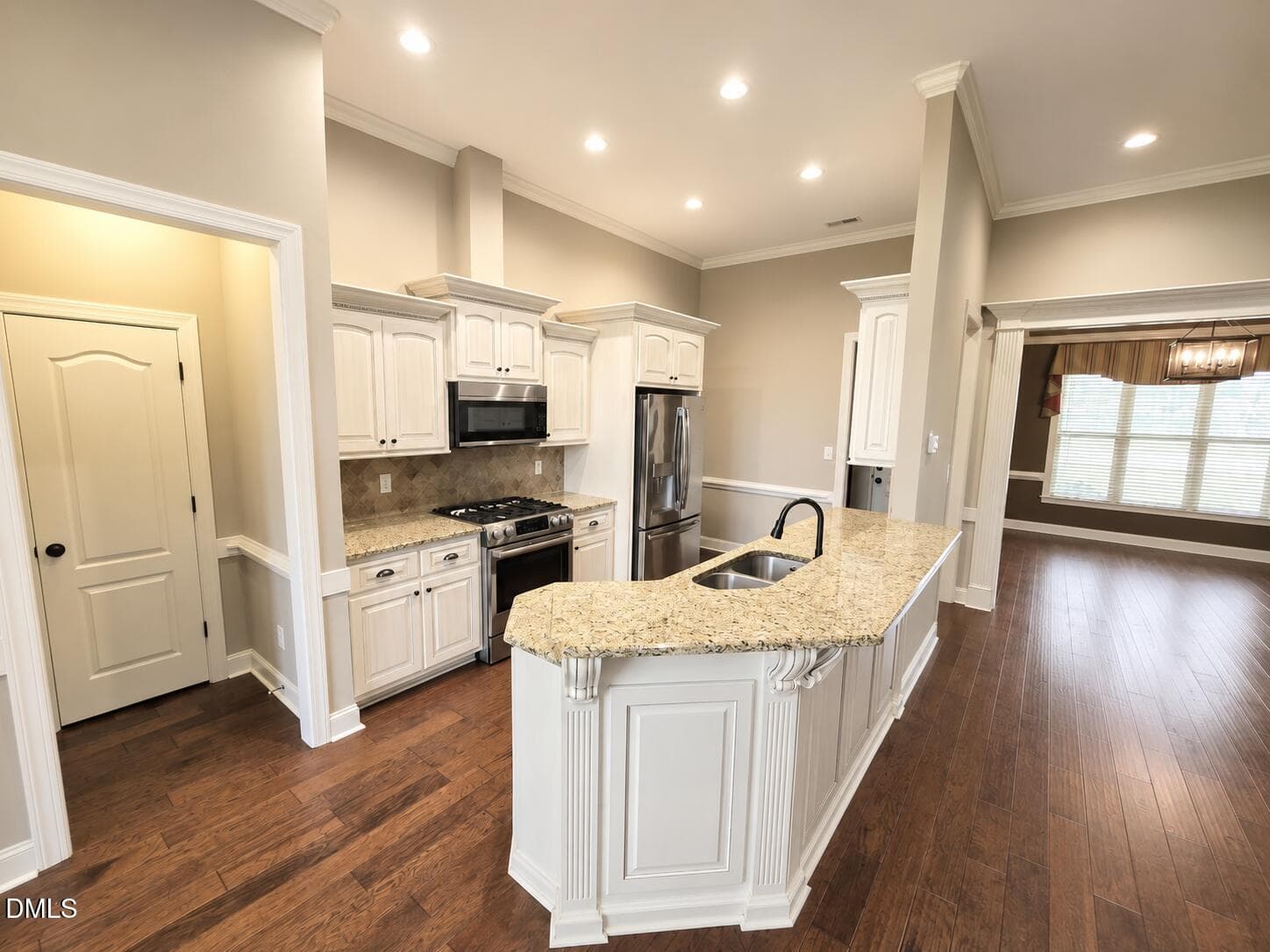 Sunset kitchen - 1404 Sunset Drive, Goldsboro, NC 27534, Goldsboro