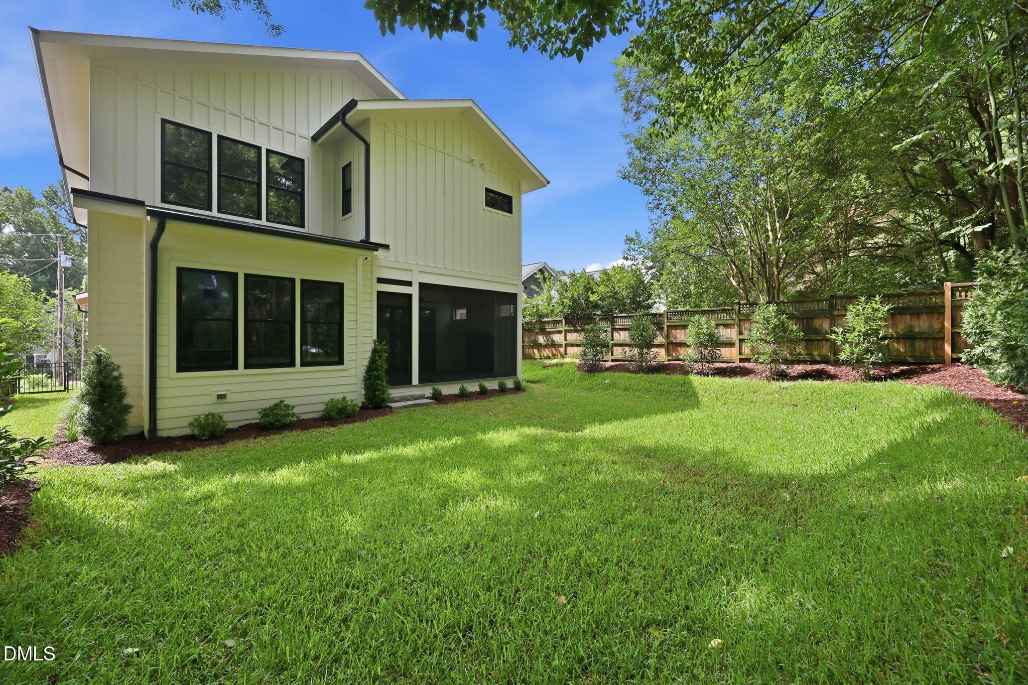 59-web-or-mls-IMG_8676 - 316 Perry Street, Raleigh, NC 27608, Raleigh
