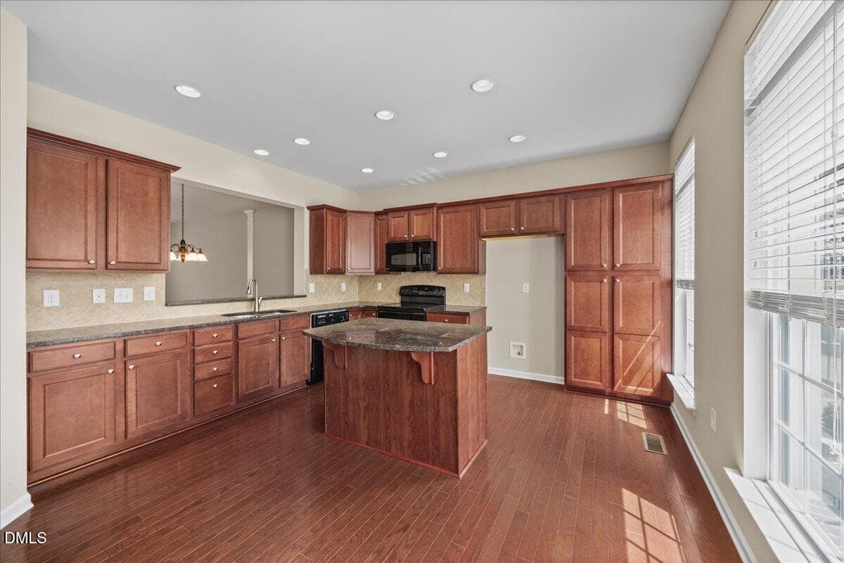 04-2A1A3135 - 8703 Macedonia Lake Drive, Cary, NC 27518, Cary