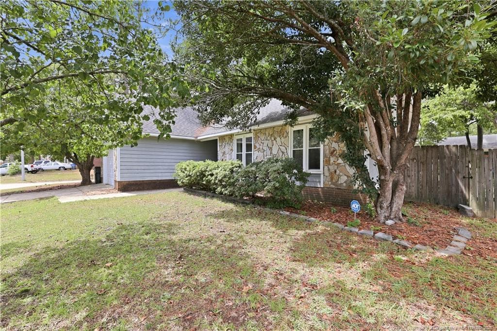 Photo 2 - 7236 Shady Grove Lane, Fayetteville, NC 28314, Fayetteville