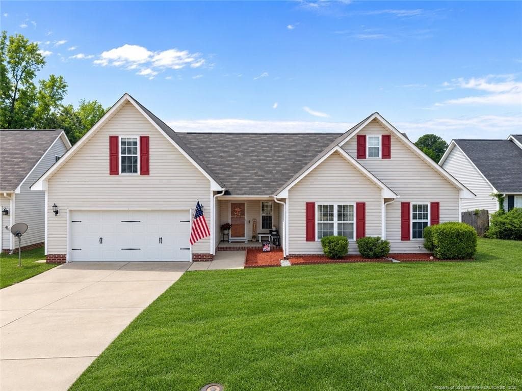 Photo 2 - 2608 Gressitt Point Lane, Fayetteville, NC 28306, Fayetteville
