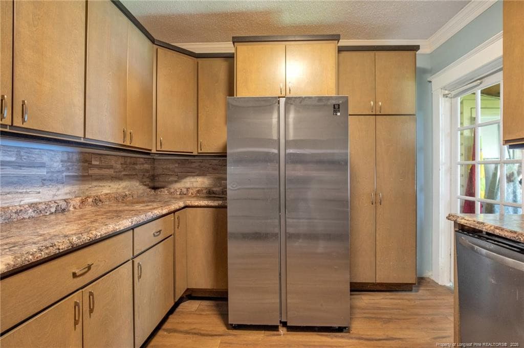 Kitchen - 305 E 11th Street, Lumberton, NC 28358, Lumberton