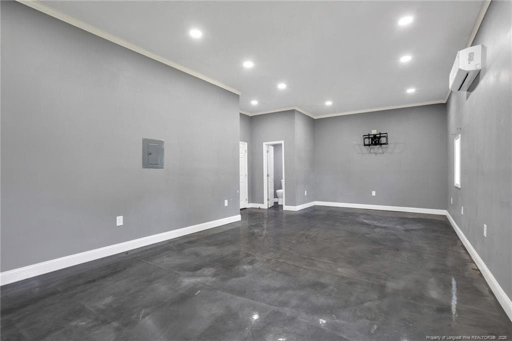 Living Room - 305 E 11th Street, Lumberton, NC 28358, Lumberton
