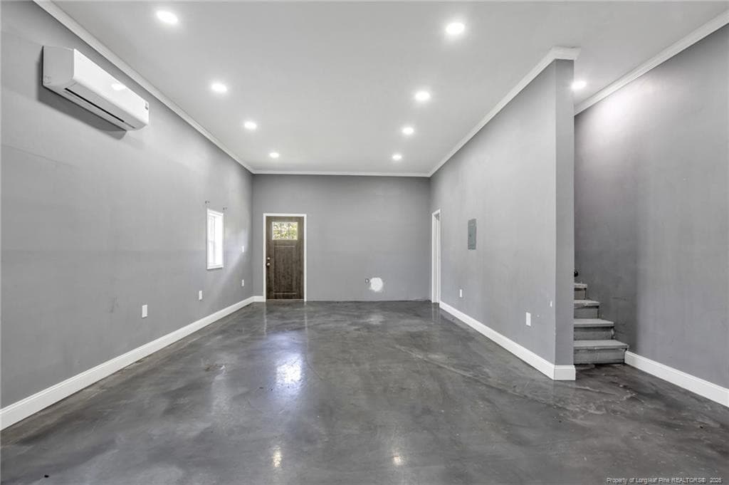 Living Room - 305 E 11th Street, Lumberton, NC 28358, Lumberton