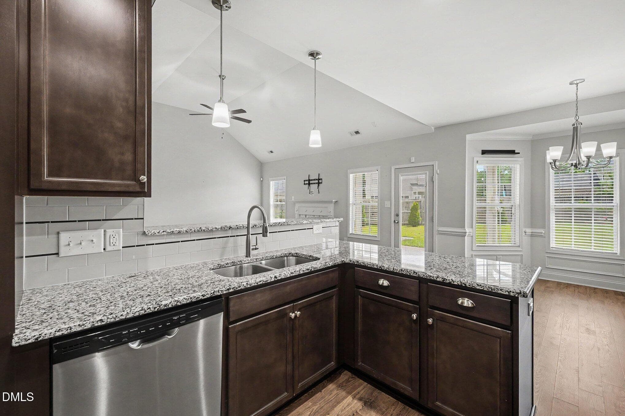 013_file_1046 - 3033 N Kilchattan Drive, Fayetteville, NC 28306, Fayetteville