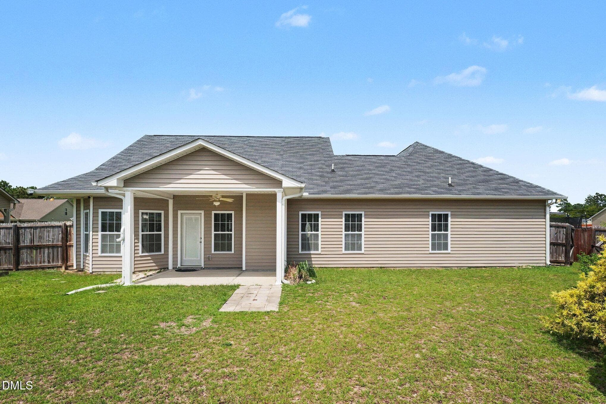 031_file_1225 - 3033 N Kilchattan Drive, Fayetteville, NC 28306, Fayetteville
