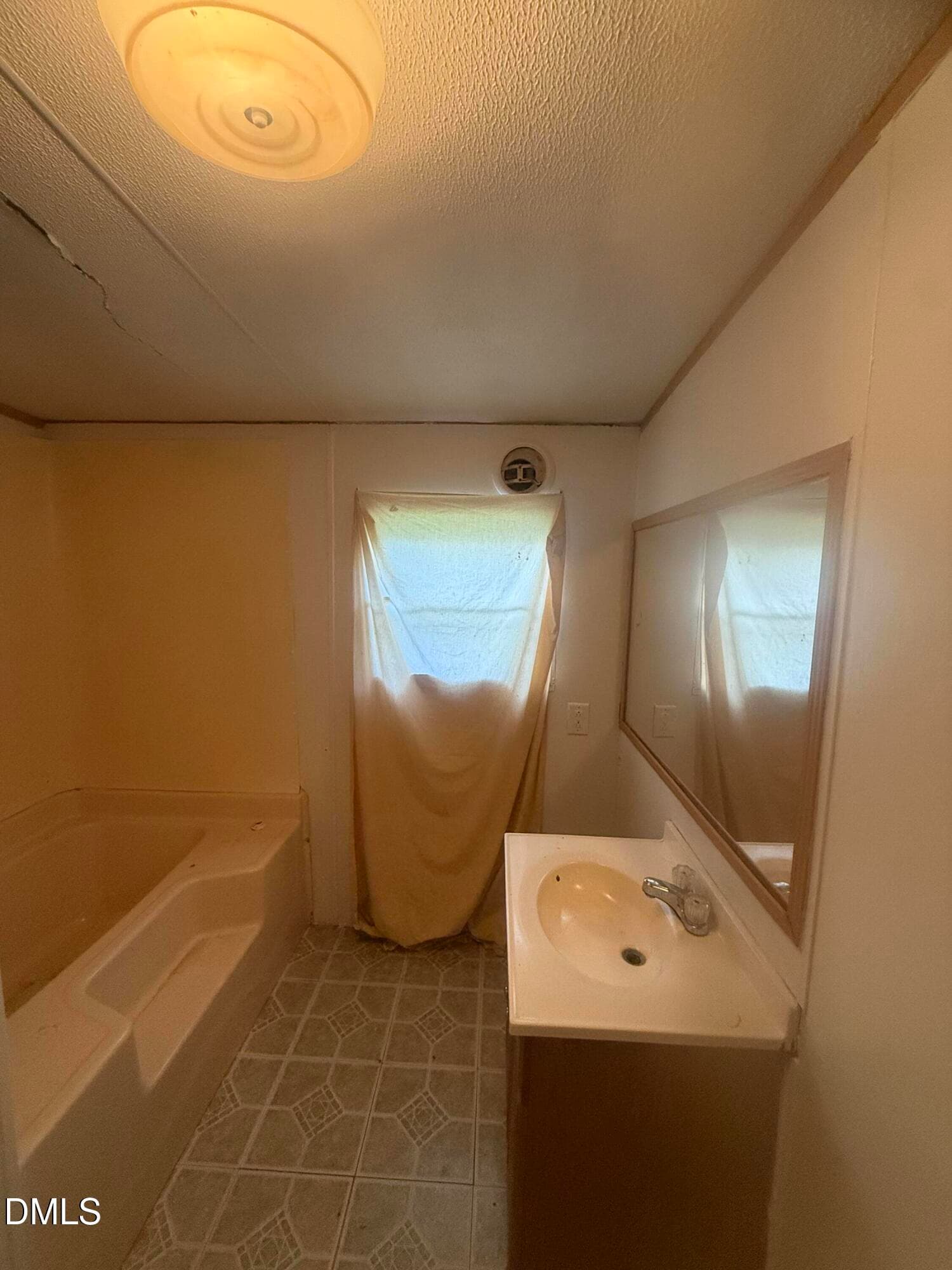 Bathroom - 699 Scott Road, Kenly, NC 27542, Kenly