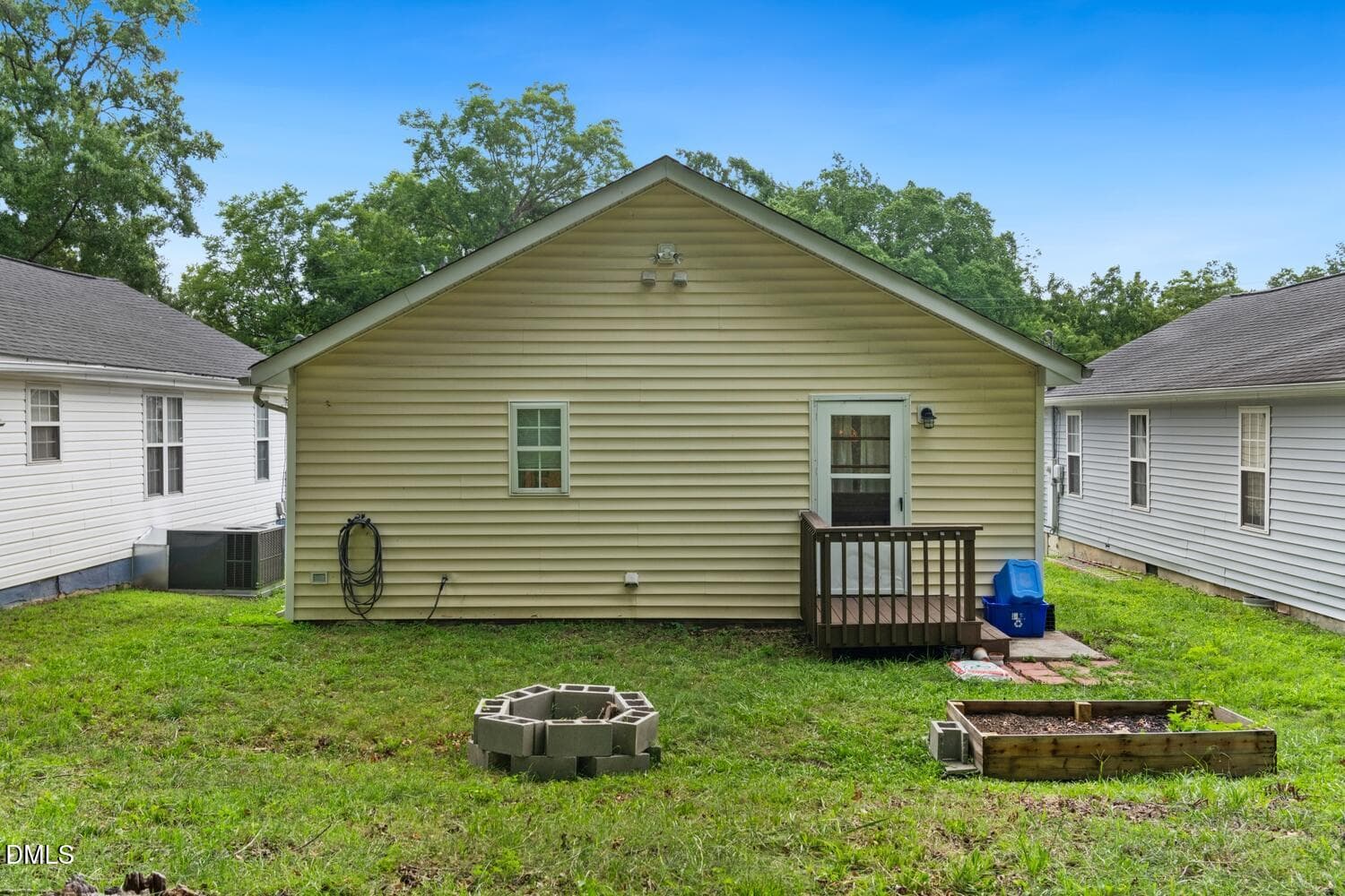 Garden bed & firepit - 1207 Berkeley Street, Durham, NC 27705, Durham