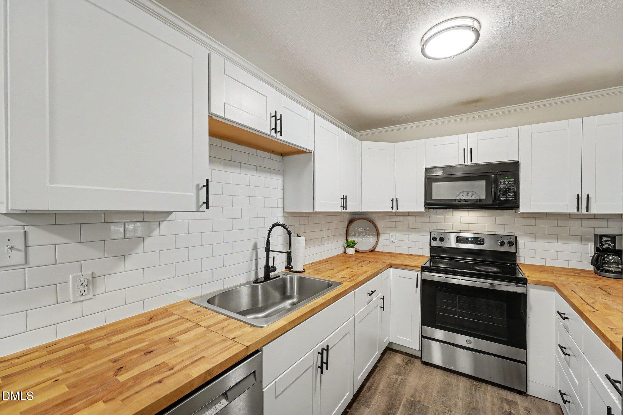 011_file_7553 - 705 Brigham Road, Raleigh, NC 27610