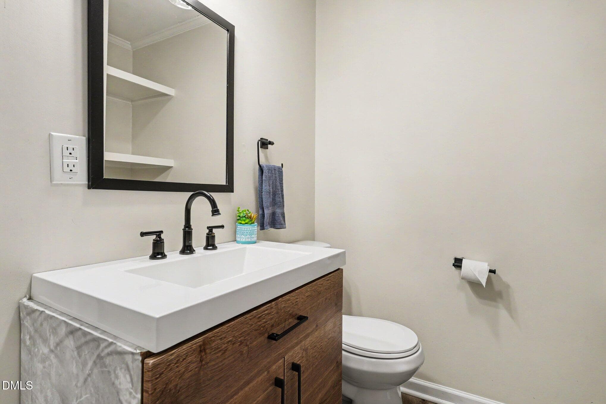 017_file_4299 - 705 Brigham Road, Raleigh, NC 27610