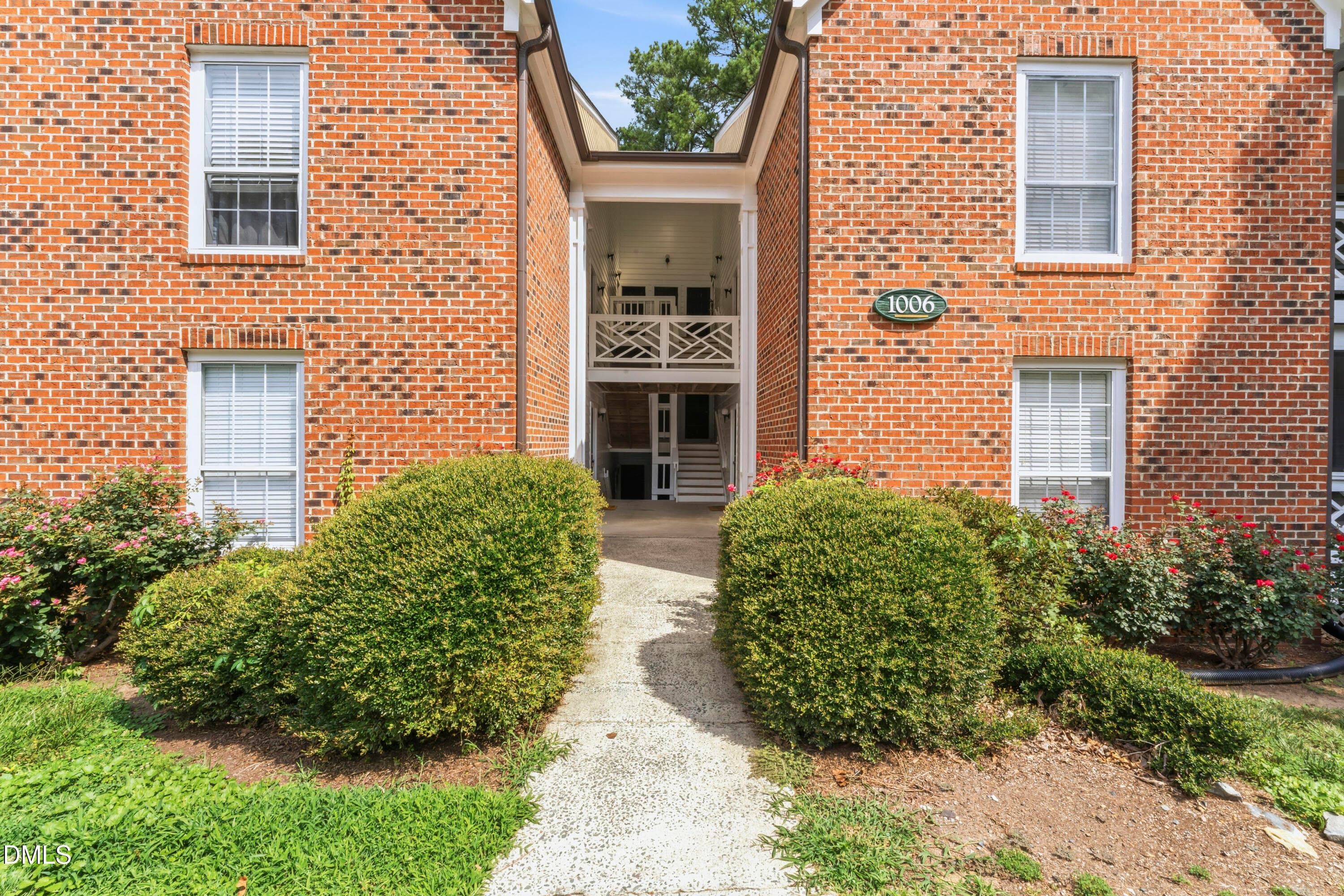 photos_high_resolution_DSC01844 - 1006 Kingswood Drive J, Chapel Hill, NC 27517, Chapel Hill