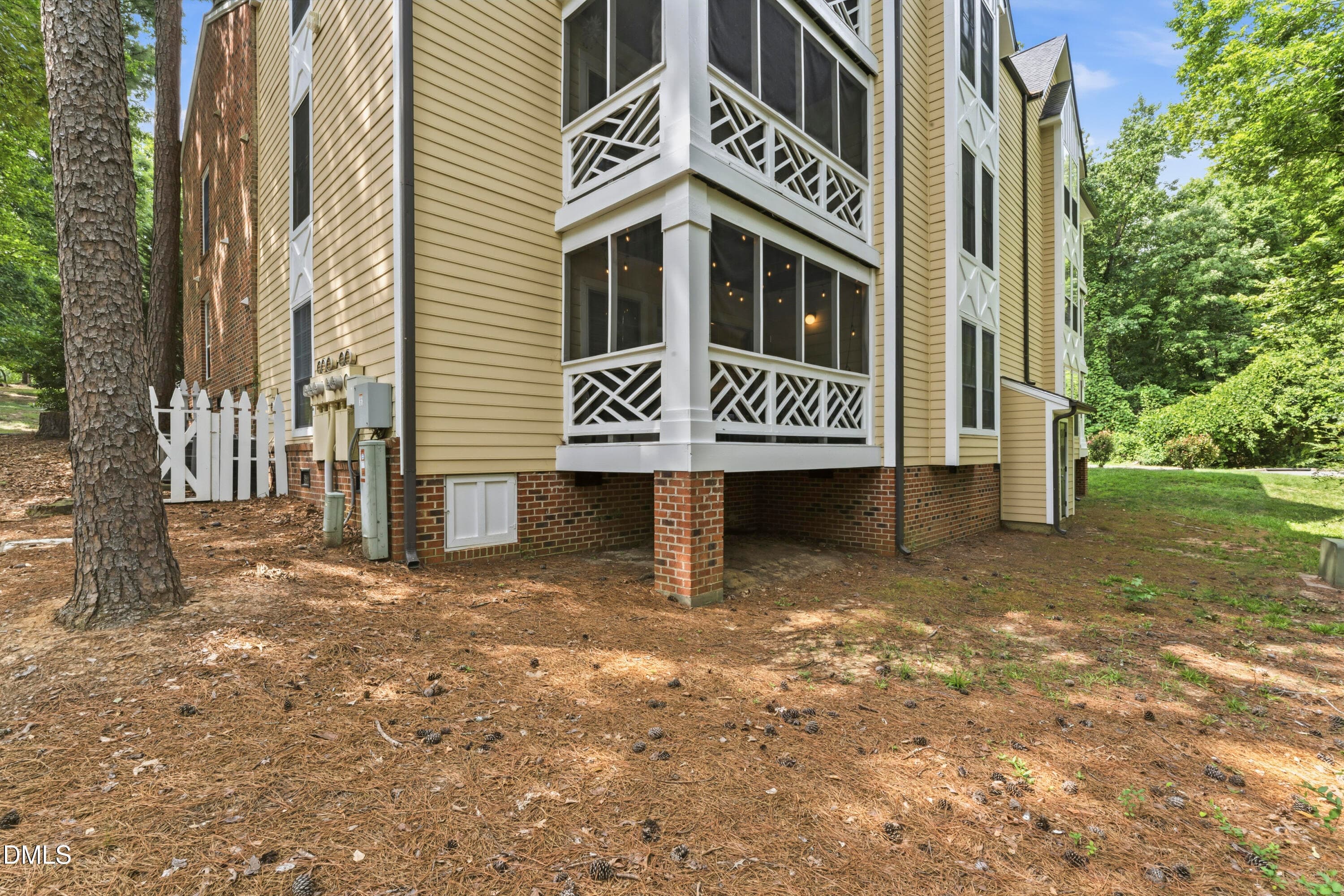 photos_high_resolution_DSC01839 - 1006 Kingswood Drive J, Chapel Hill, NC 27517, Chapel Hill