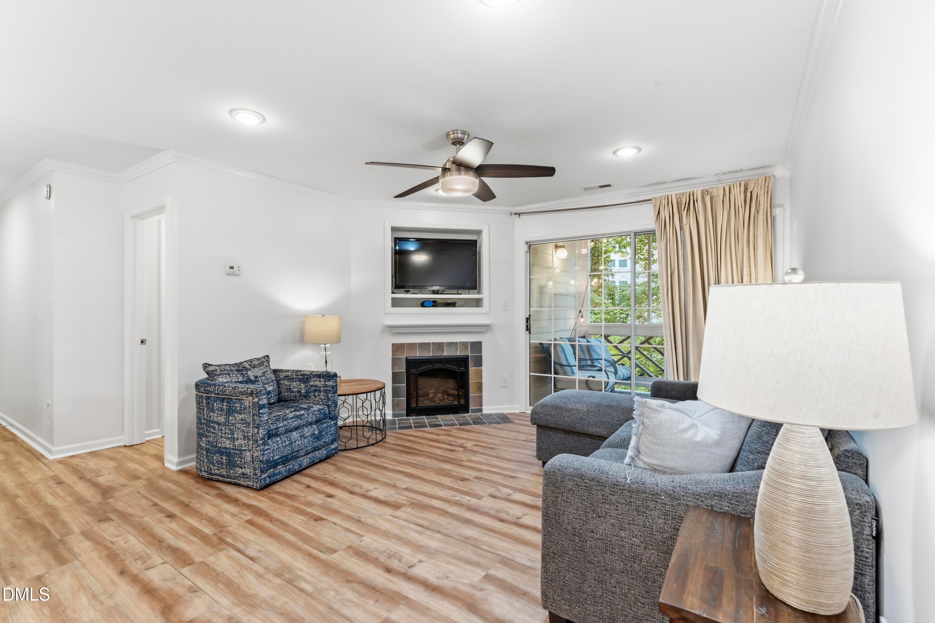 photos_high_resolution_DSC01759 - 1006 Kingswood Drive J, Chapel Hill, NC 27517, Chapel Hill