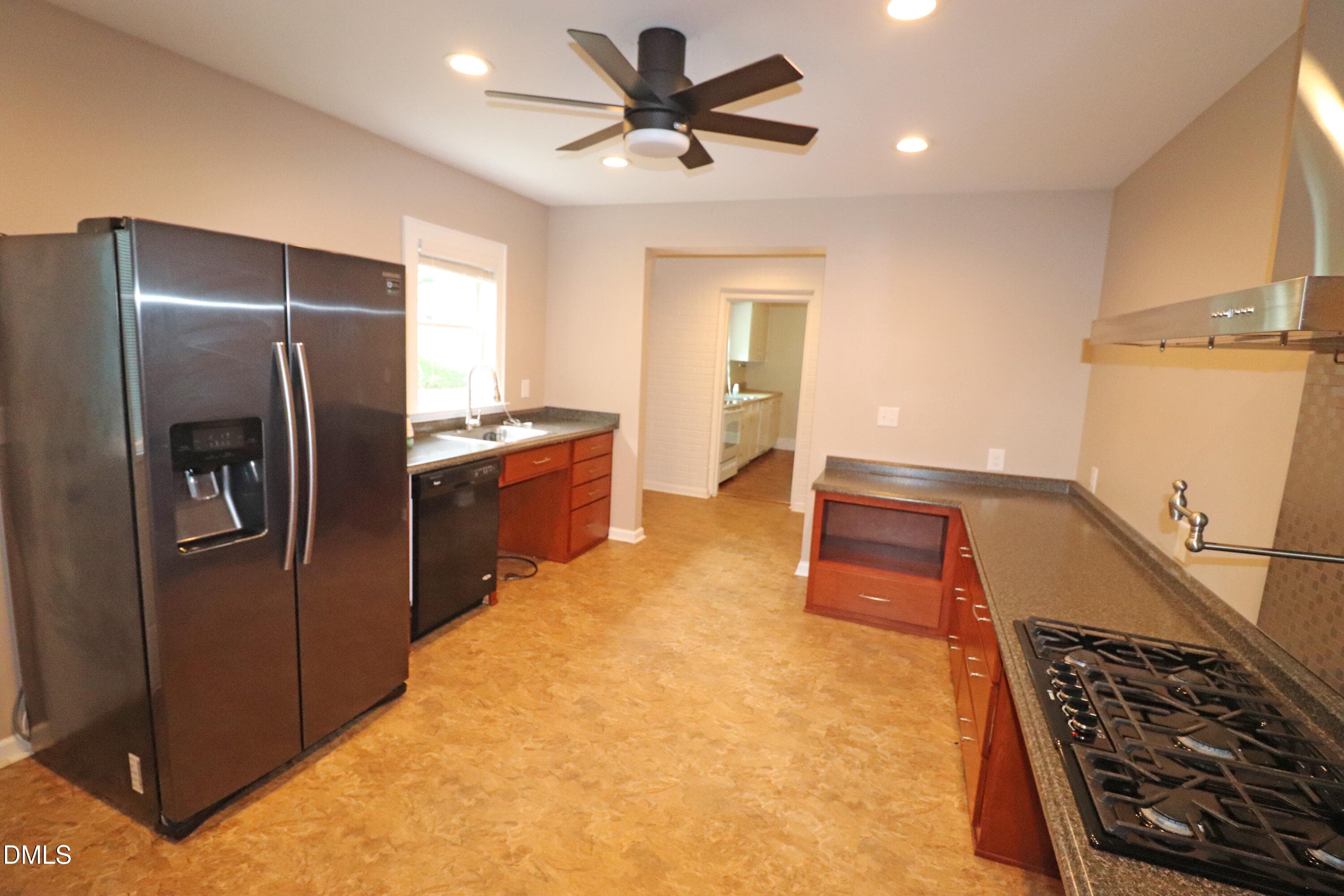 Grand kitchen - 132 Watson Drive, Henderson, NC 27536, Henderson
