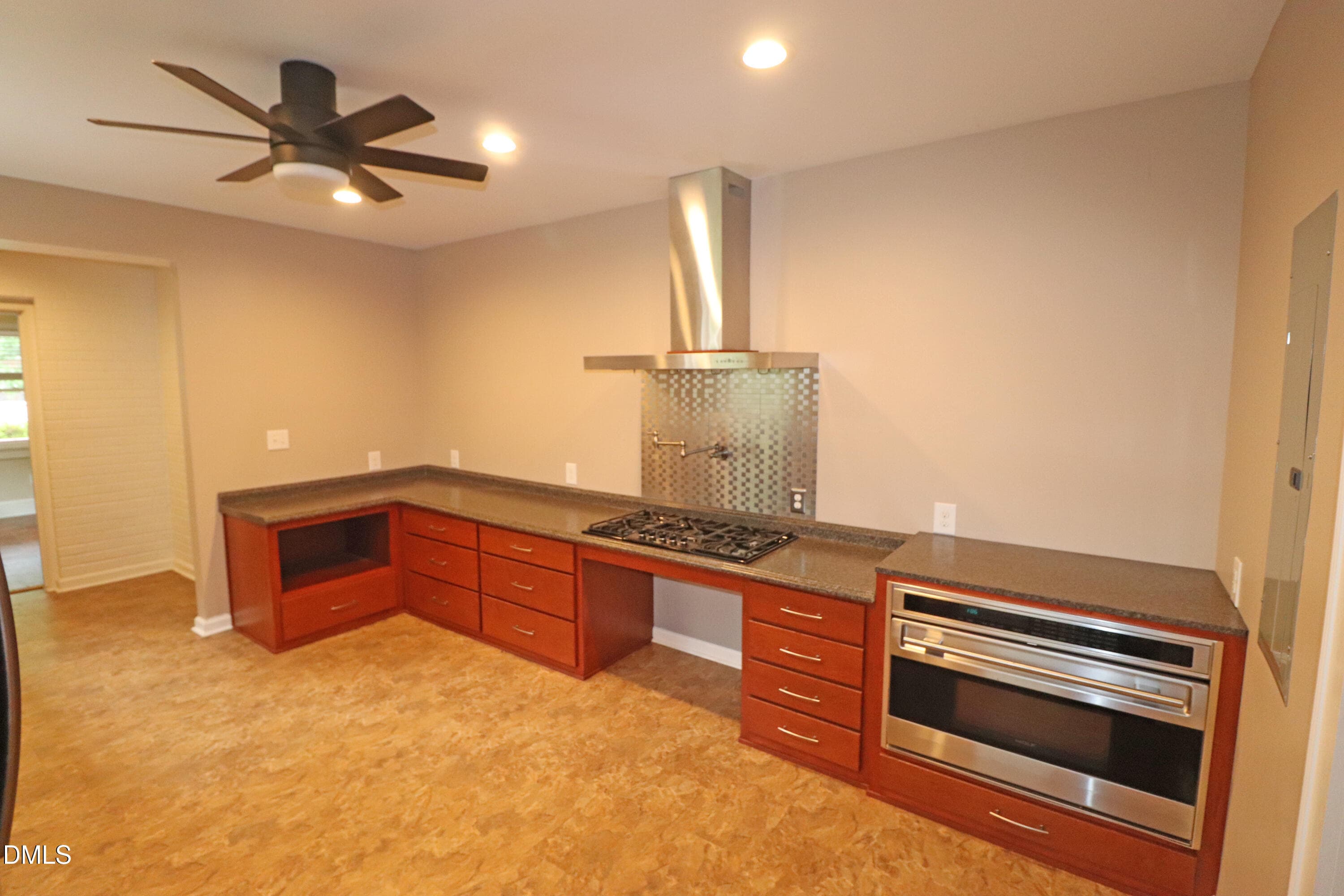 Range & Oven - 132 Watson Drive, Henderson, NC 27536, Henderson