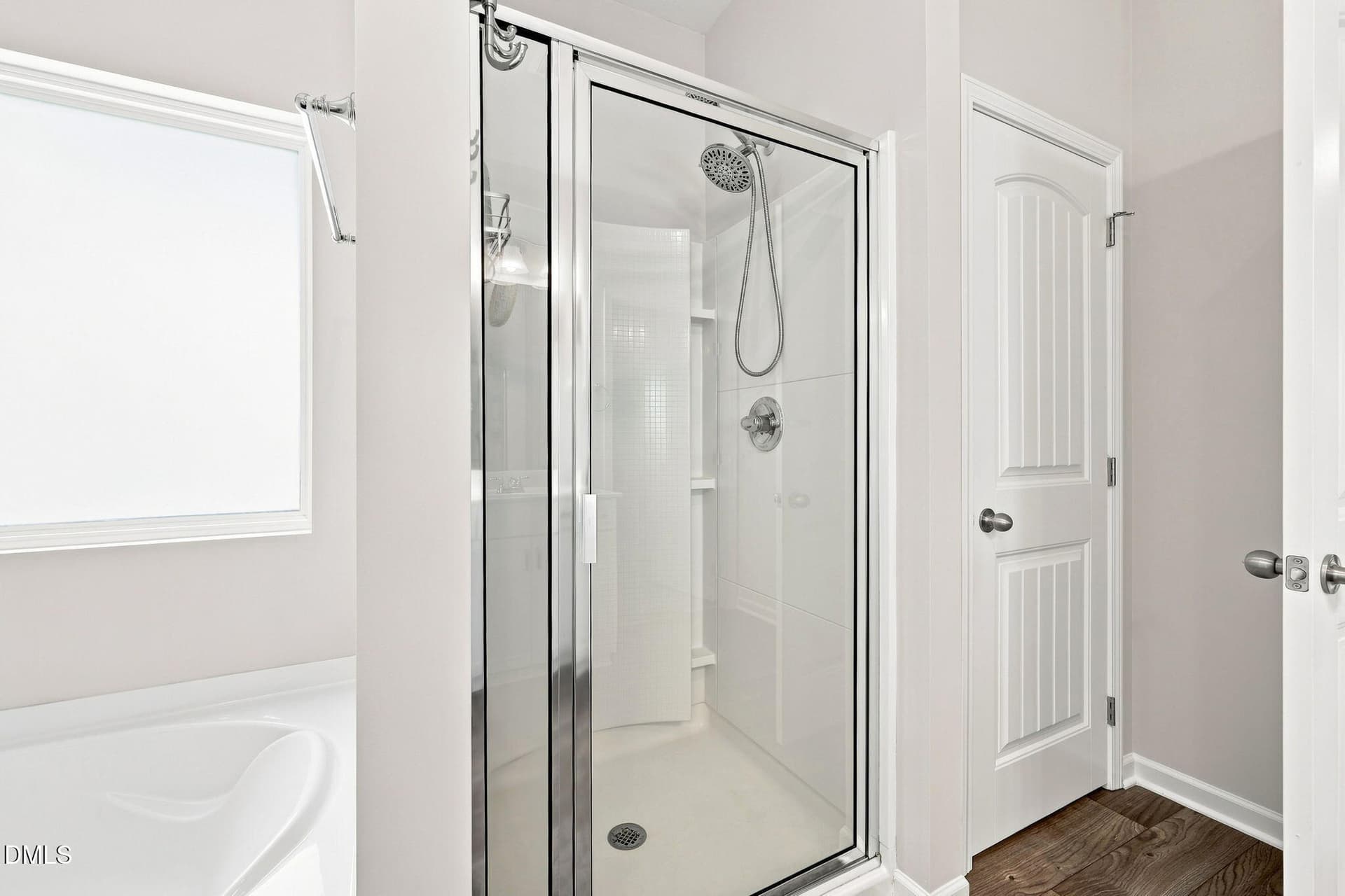Owner's Bathroom - 3912 Mendenhall Drive, Zebulon, NC 27597