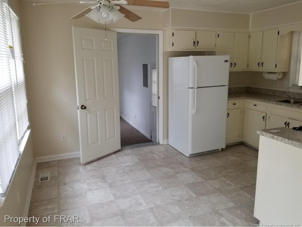 Photo 4 - 443 Shoreline Drive, Fayetteville, NC 28311, Fayetteville