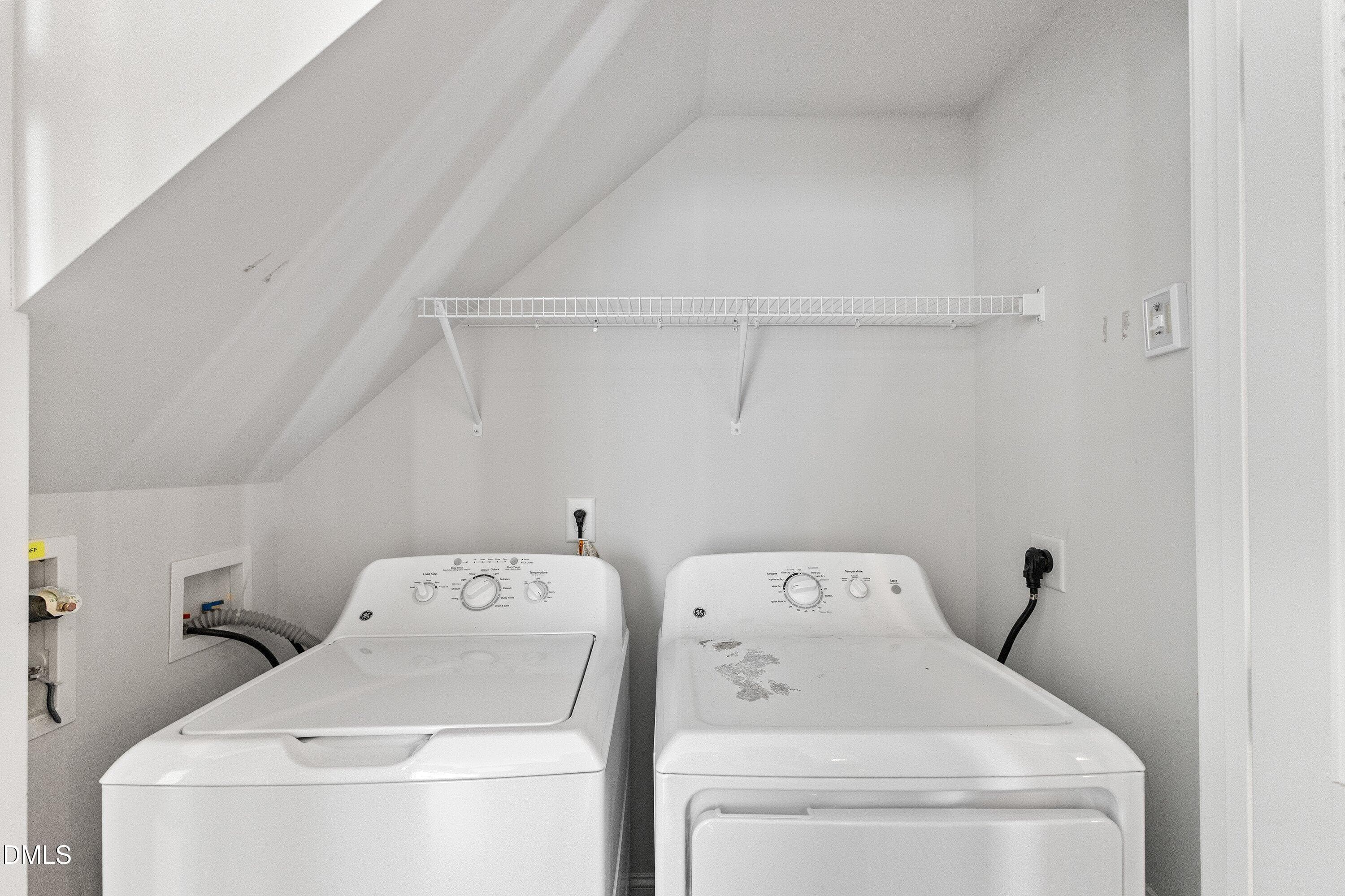 Laundry - 102 Harvest Oaks Lane 59, Durham, NC 27703, Durham