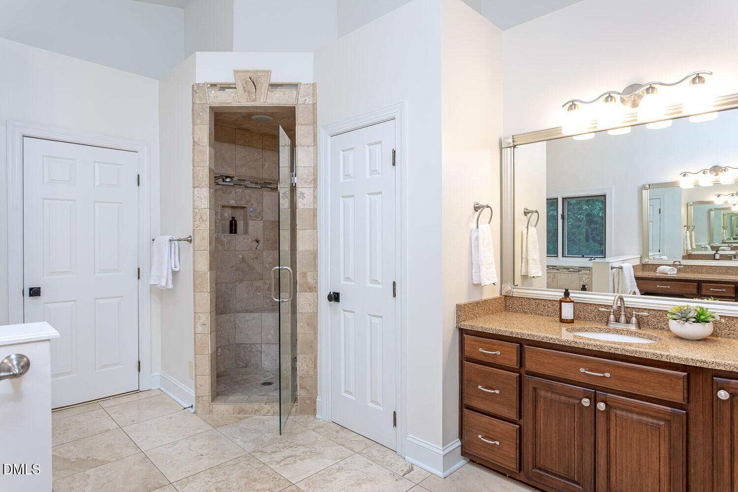 Enclosed Tile Shower - 8509 Towneley Place, Raleigh, NC 27615, Raleigh