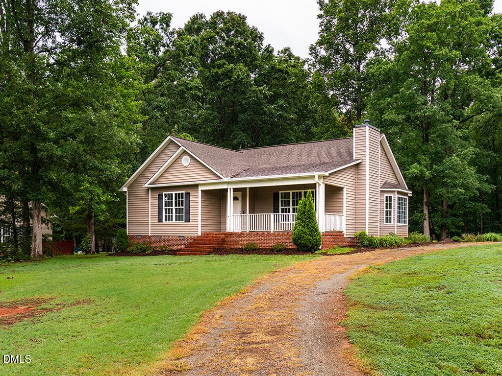 01 3955_ChucksCt Front1_MLS - 3955 Chucks Court, Burlington, NC 27215