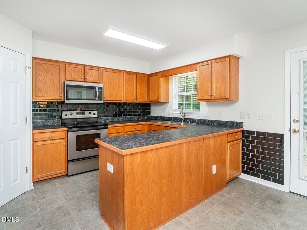 13 3955_ChucksCt Kitchen1_MLS - 3955 Chucks Court, Burlington, NC 27215
