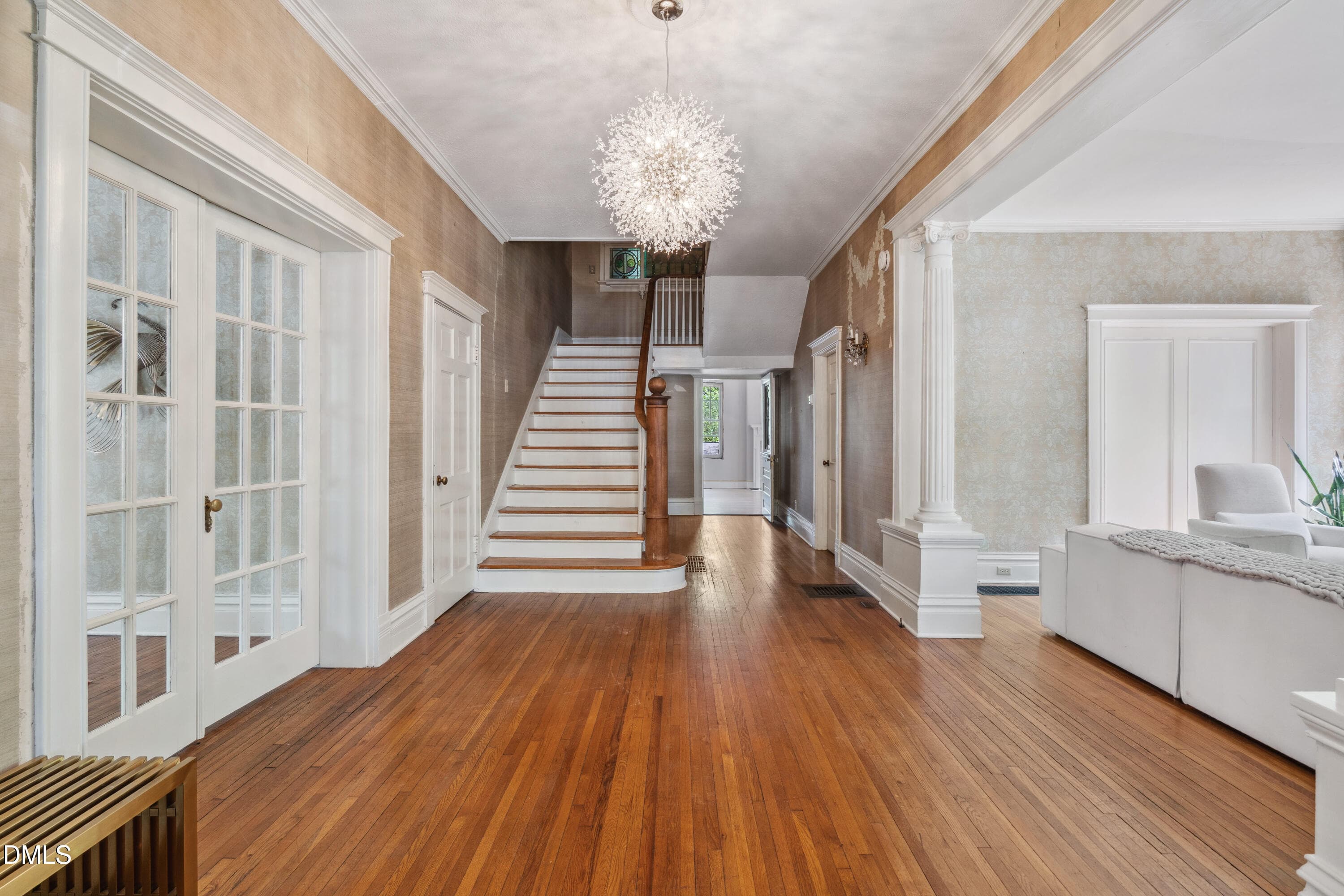 20251124140516716010000000-o - 116 Hawthorne Road, Raleigh, NC 27605, Raleigh