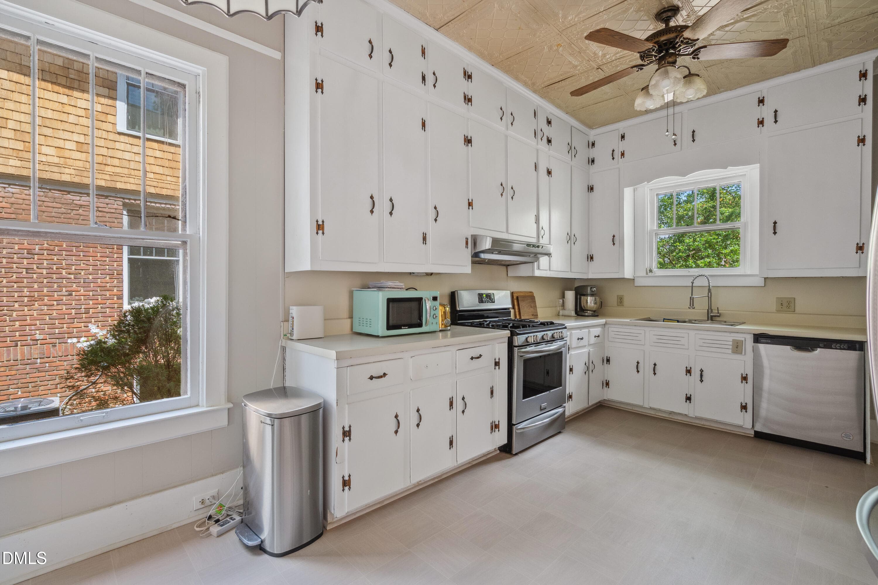 20251124140254588860000000-o - 116 Hawthorne Road, Raleigh, NC 27605, Raleigh
