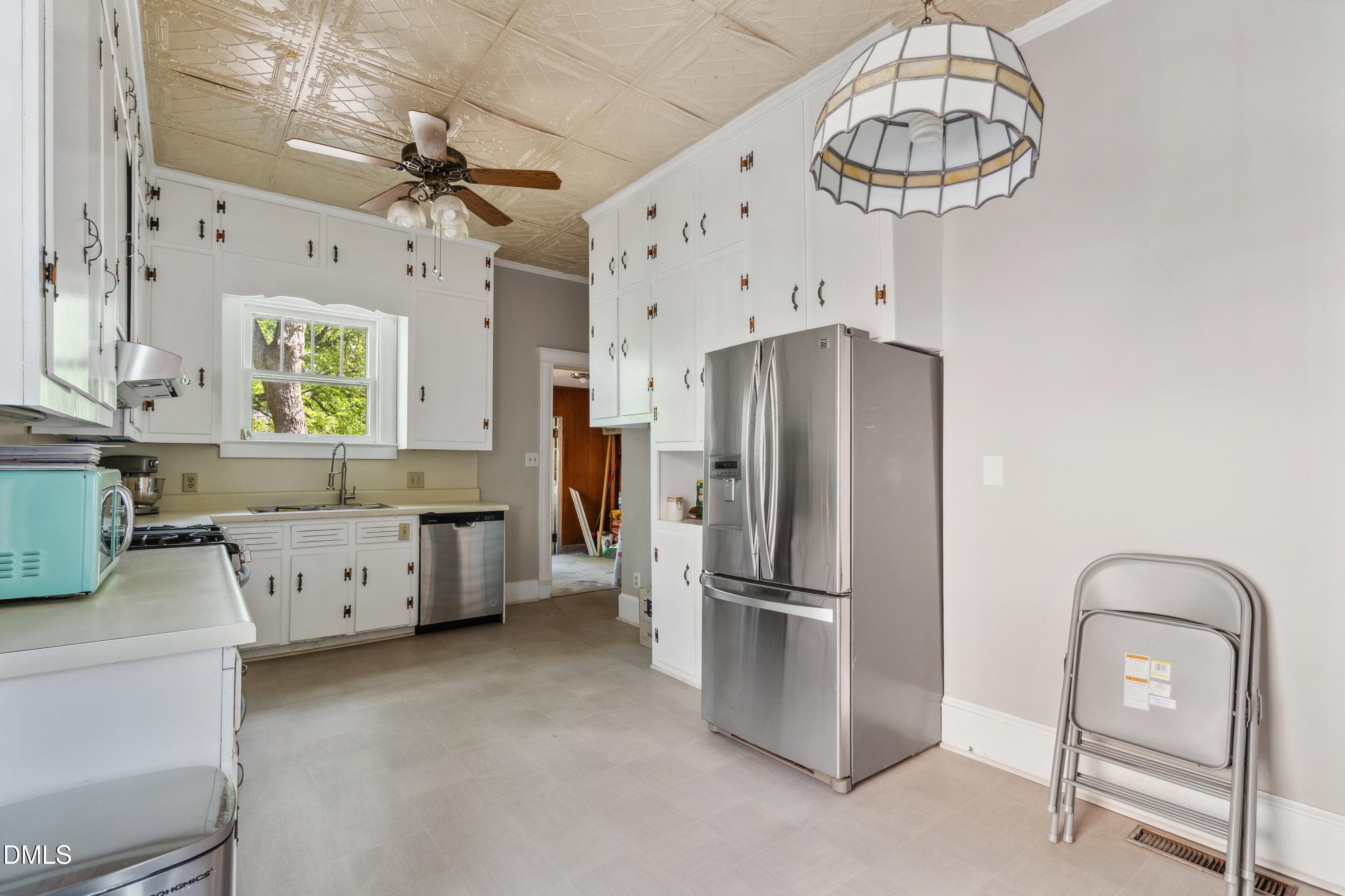 20251124140718075040000000-o - 116 Hawthorne Road, Raleigh, NC 27605, Raleigh
