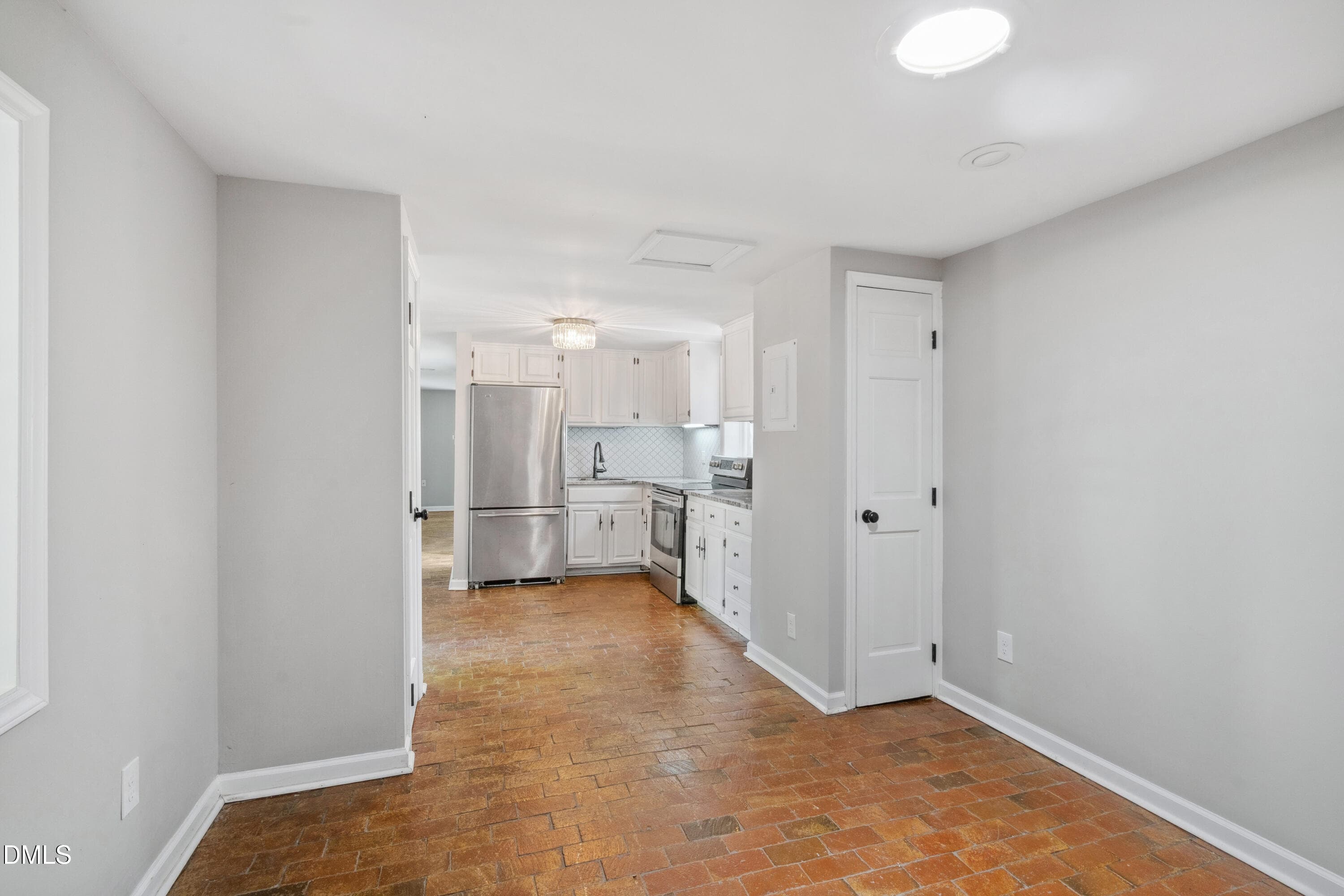 20251124142228782657000000-o - 116 Hawthorne Road, Raleigh, NC 27605, Raleigh