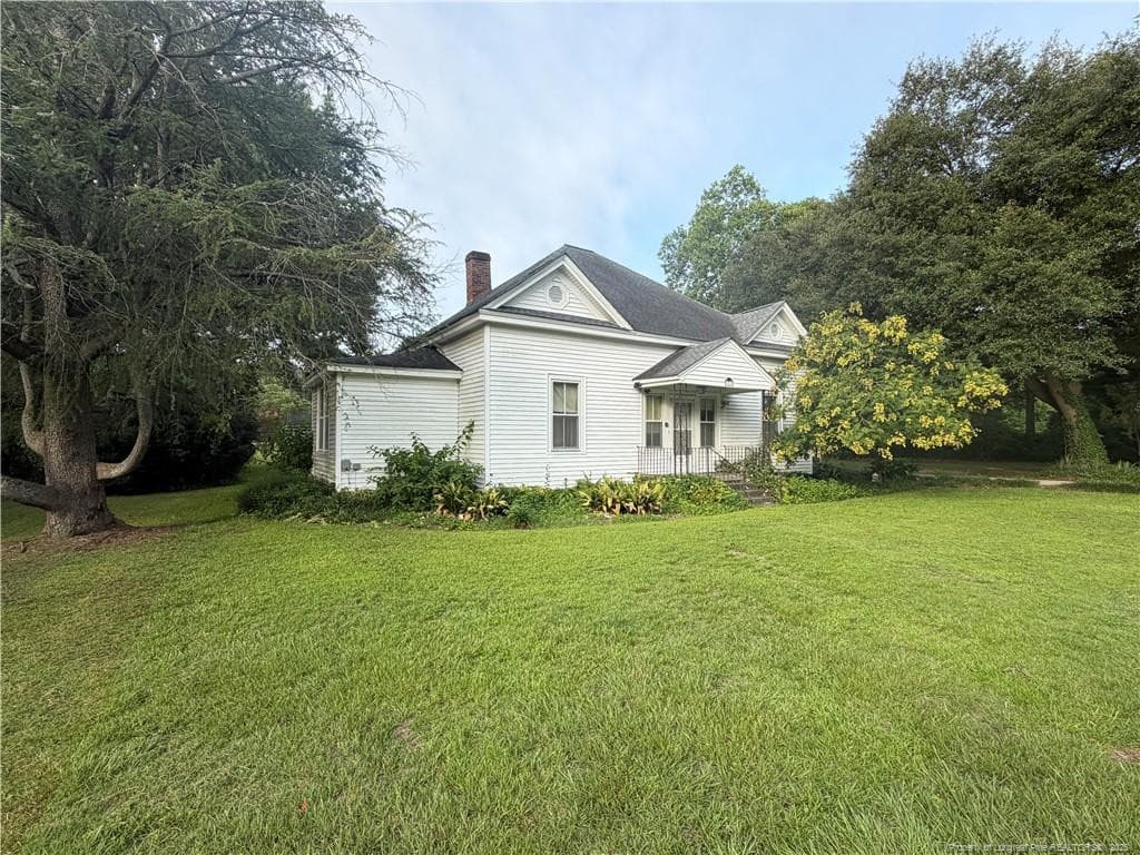 223 West Third Avenue, Red Springs, NC 28377
